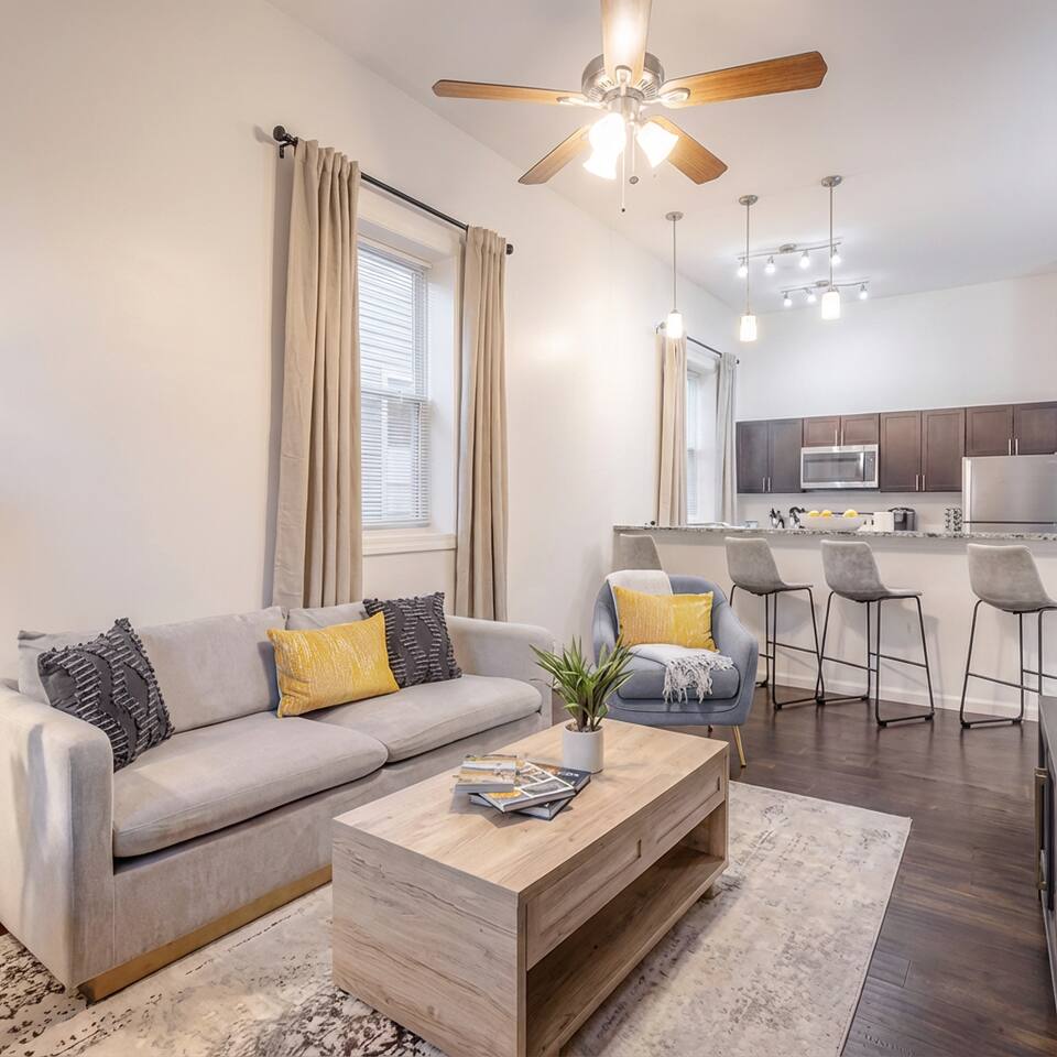 Family Friendly-Walk to Oakley Square-Parking — Cincinnati — vacation rental
