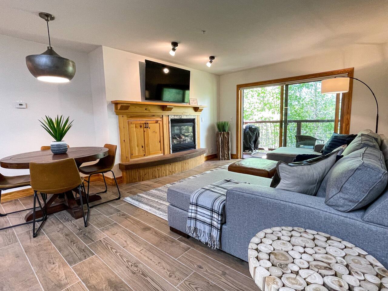 Targhee Creekside Condo - bus service to Targhee! — Driggs — vacation rental