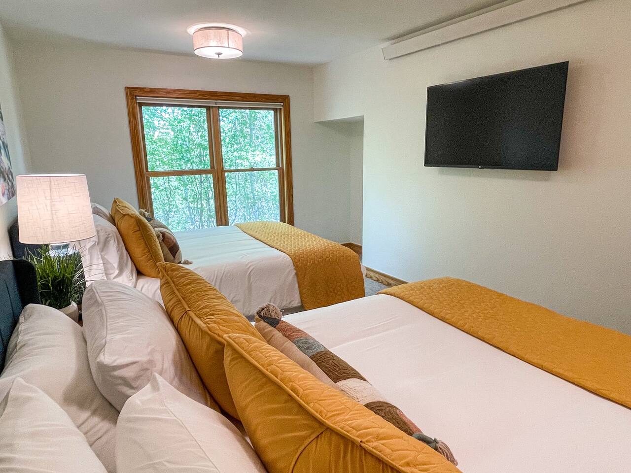 Targhee Creekside Condo - bus service to Targhee!