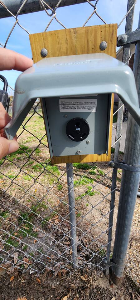 Pet Friendly, Fenced Yard, Wi-Fi, 30 Amp RV Hookup