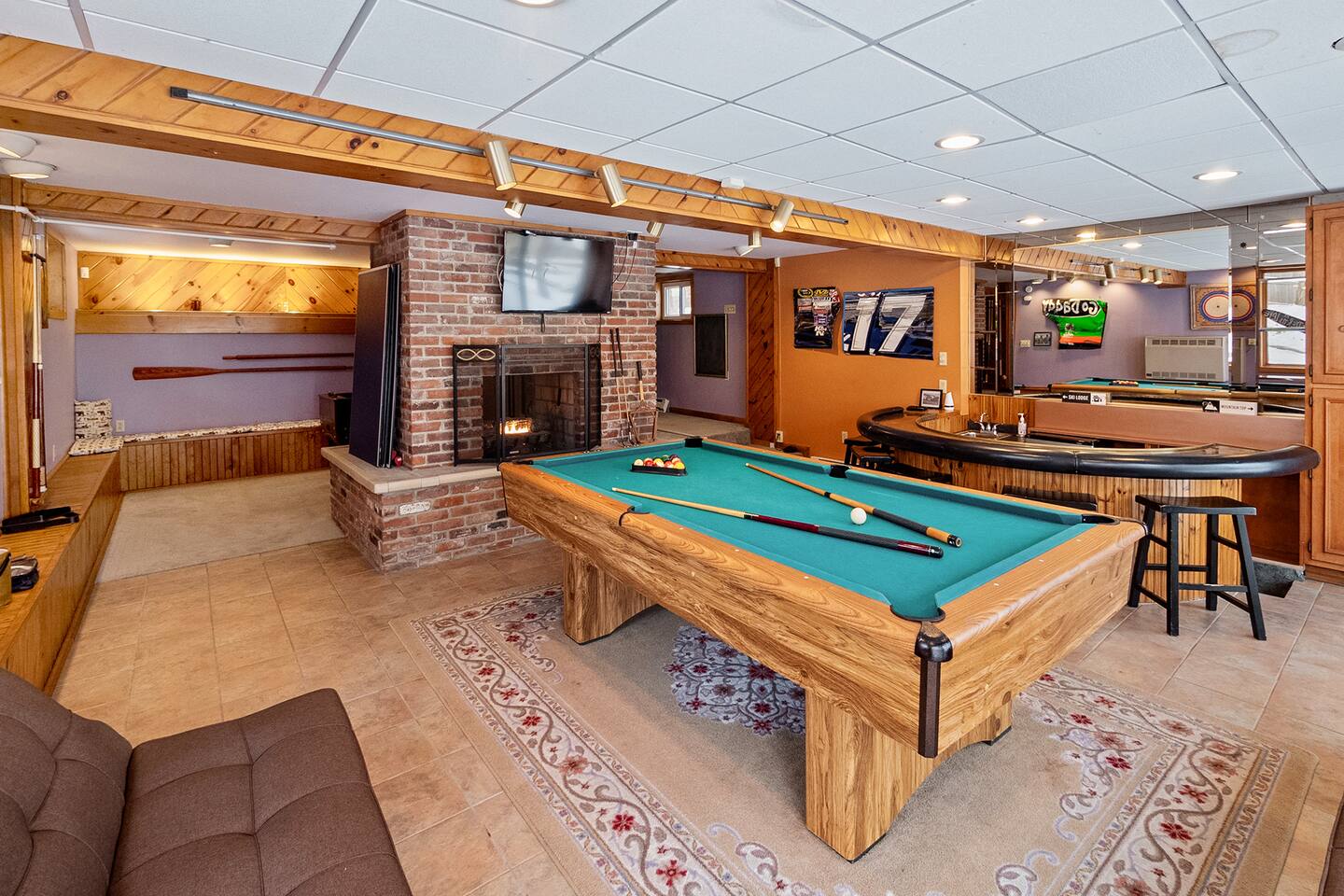 *Repeat Retreat* A Beautiful Lakeview Chalet!