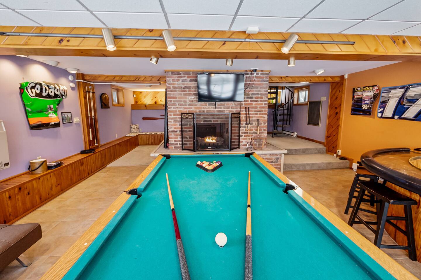 *Repeat Retreat* A Beautiful Lakeview Chalet!