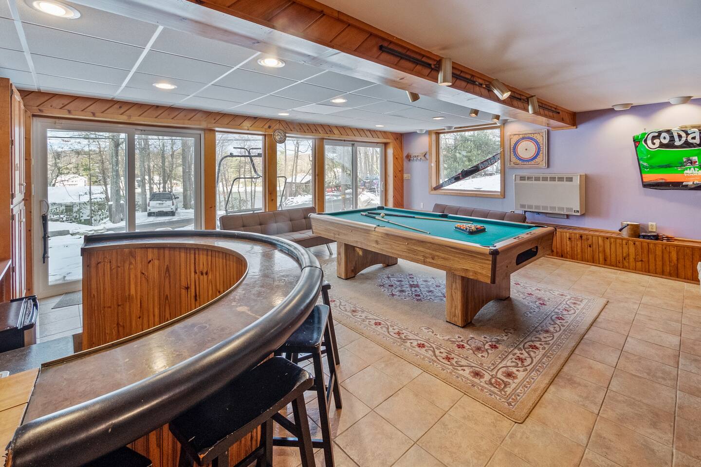 *Repeat Retreat* A Beautiful Lakeview Chalet!