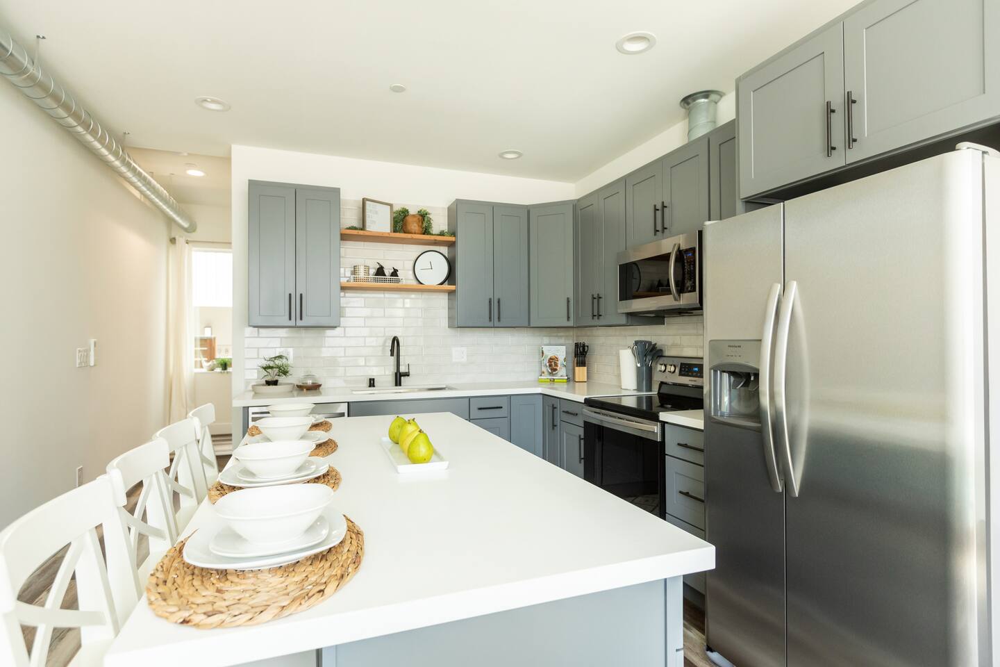 Modern W Seattle Getaway- Awesome Rooftop View,AC!
