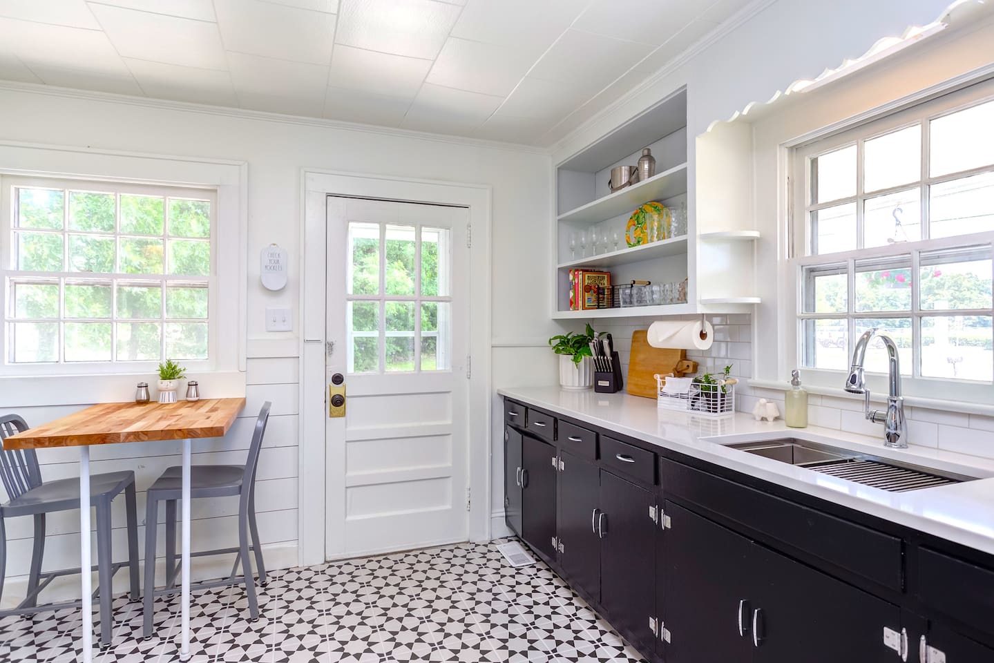 Charming Parkview Graham Retreat |BBQ |Board Games