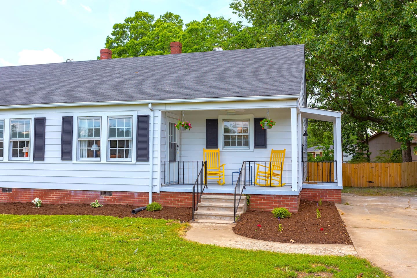 Charming Parkview Graham Retreat |BBQ |Board Games