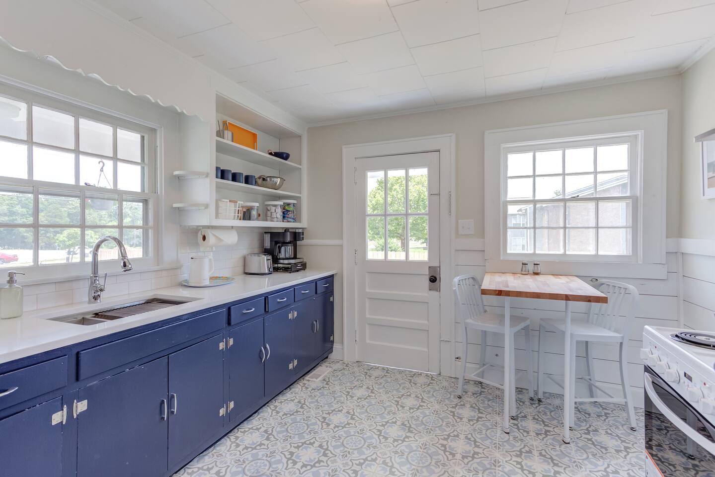 Chic Duplex in Graham | Park view | BBQ Grill