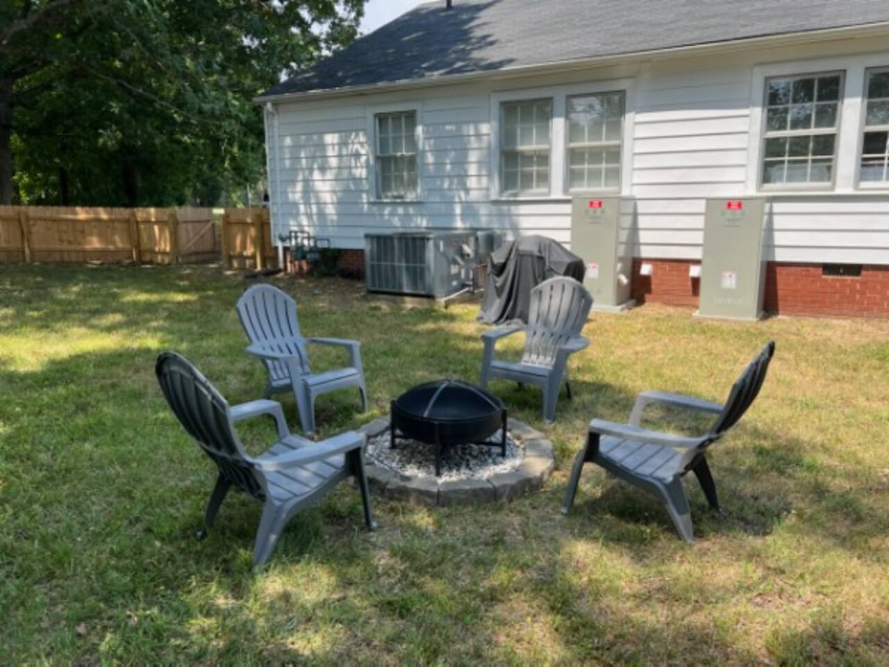 Chic Duplex in Graham | Park view | BBQ Grill