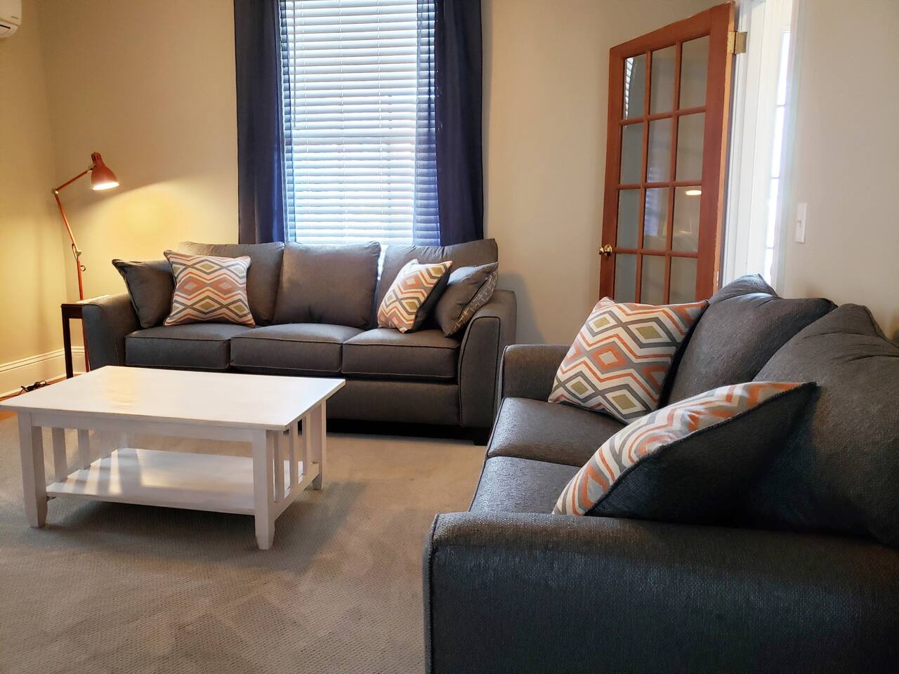 Downtown Mystic w/ Parking - Walk to Everything — Groton — vacation rental