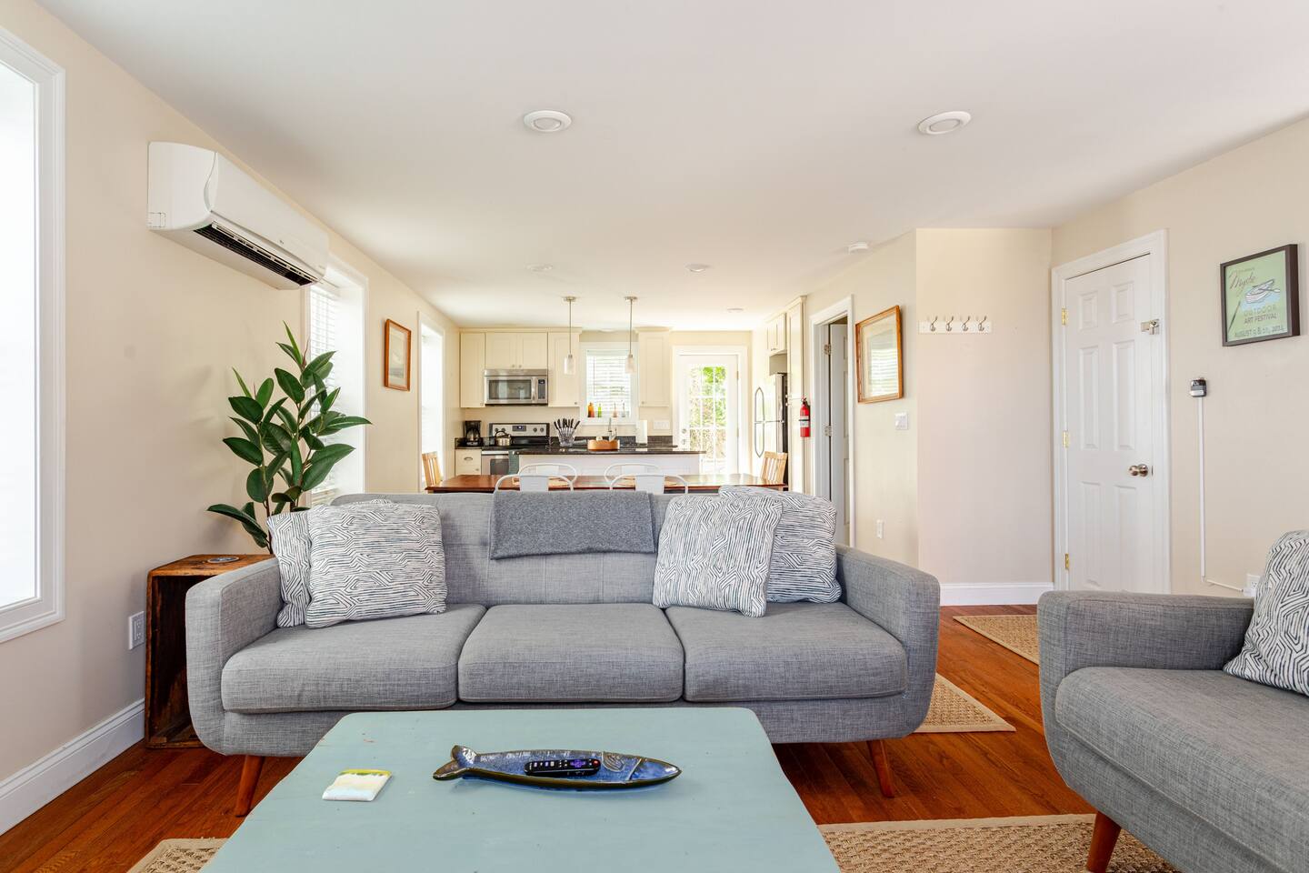 ⚓ Newly Renovated Townhouse in Downtown Mystic — Mystic — vacation rental