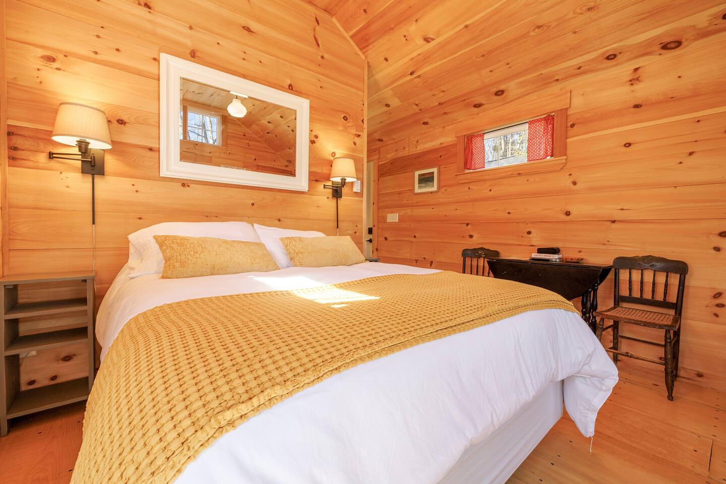 Beautiful Maine Cabin #5 • Wood Fired Cedar Sauna