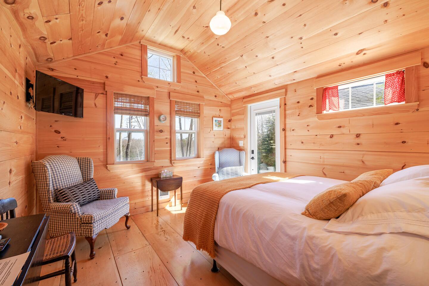 Beautiful Maine Cabin #5 • Wood Fired Cedar Sauna — Stockton Springs — vacation rental