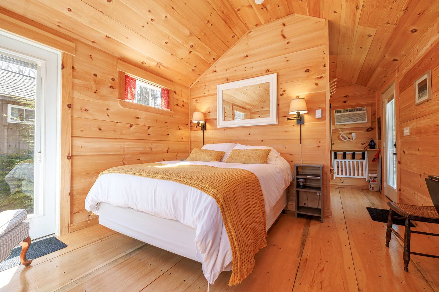 Beautiful Maine Cabin #5 • Wood Fired Cedar Sauna