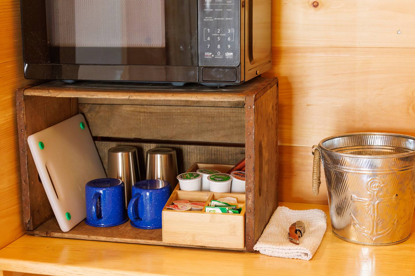 Unwind in Nature Cabin #4 • Beach • Cedar Sauna