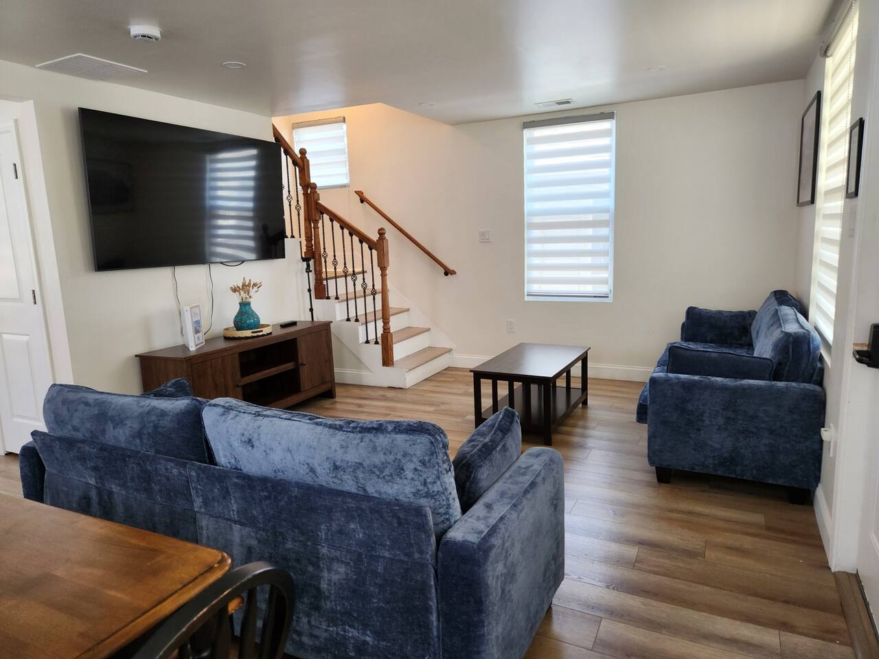 Cadillac Blue House - Luxury w/ Pool Table!