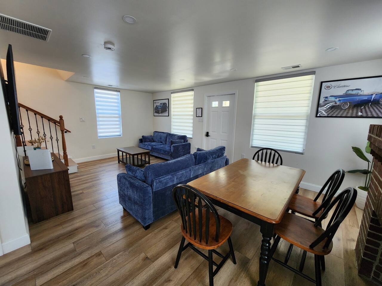 Cadillac Blue House - Luxury w/ Pool Table!