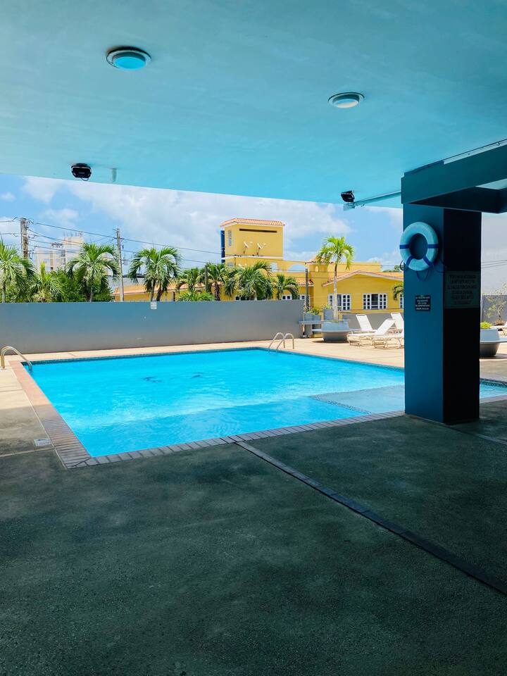 Isla Verde Studio|Steps to Beach•Pool•Free Parking