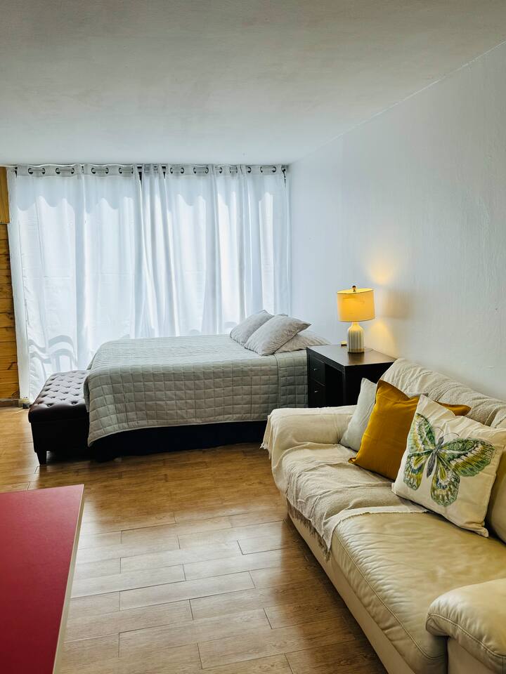 Isla Verde Studio|Steps to Beach•Pool•Free Parking