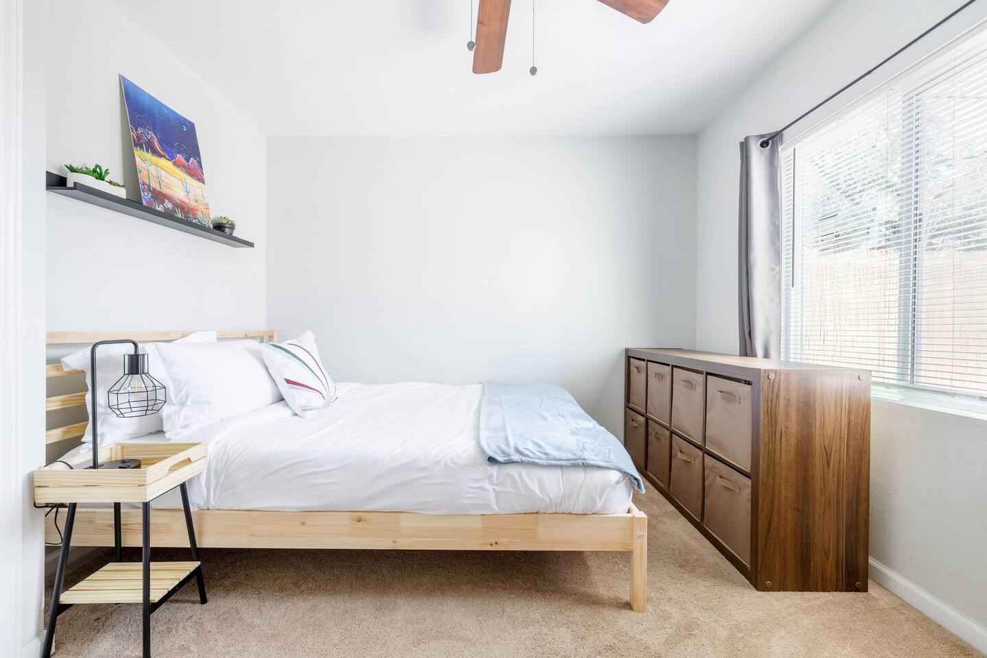 Charming 2 BR in Sunny Phoenix | Netflix| Laundry