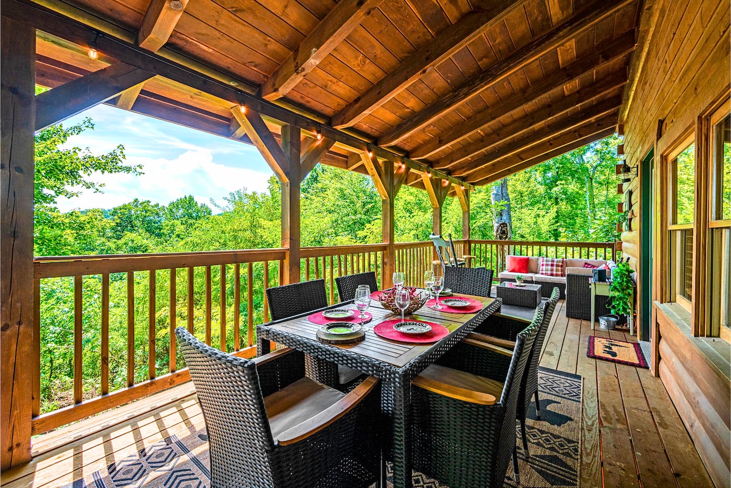 Private Playground, Fire Pit, Hot Tub, Views, Fun