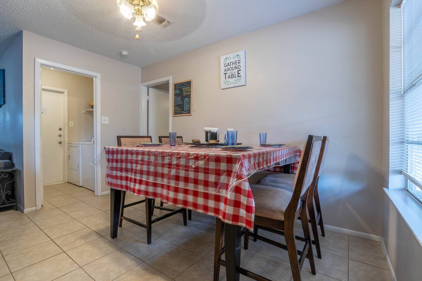 Lackland AFB/SeaWorld/SixFlags - Holiday Home
