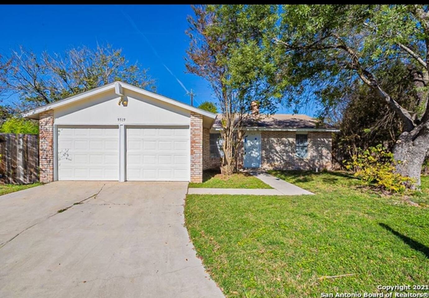 Lackland AFB/SeaWorld/SixFlags - Holiday Home