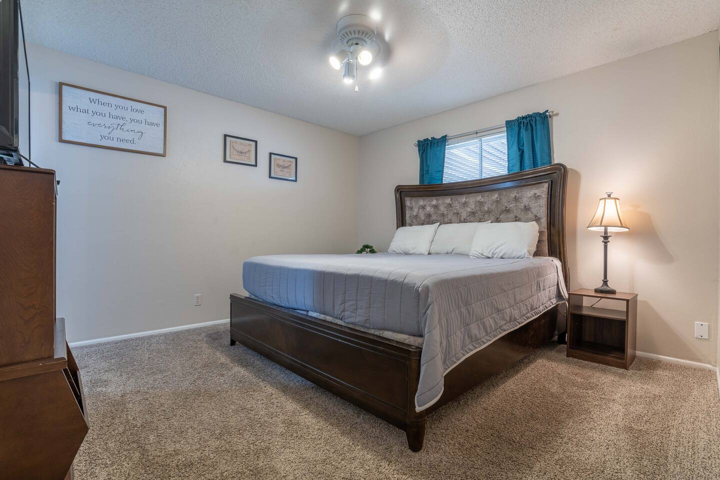 Lackland AFB/SeaWorld/SixFlags - Holiday Home