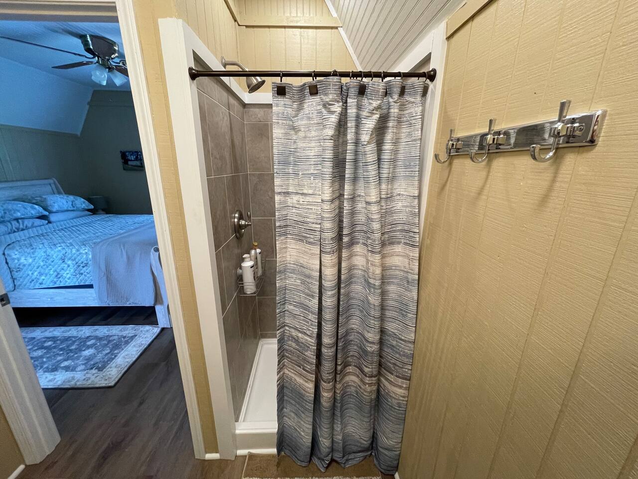 Rural Getaway. Sleeps 2, Near Paul B State Park
