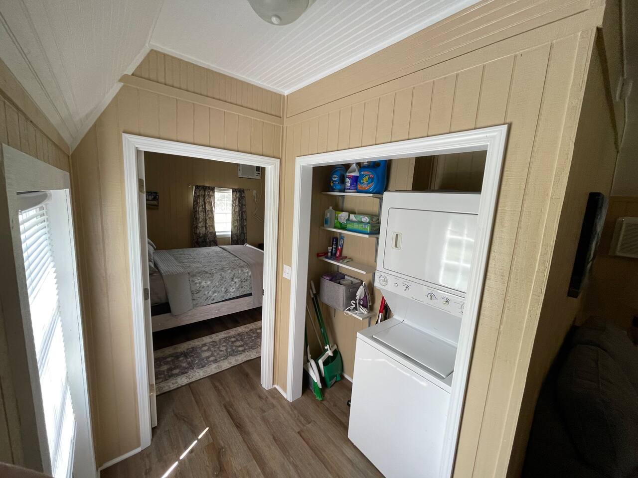 Rural Getaway. Sleeps 2, Near Paul B State Park