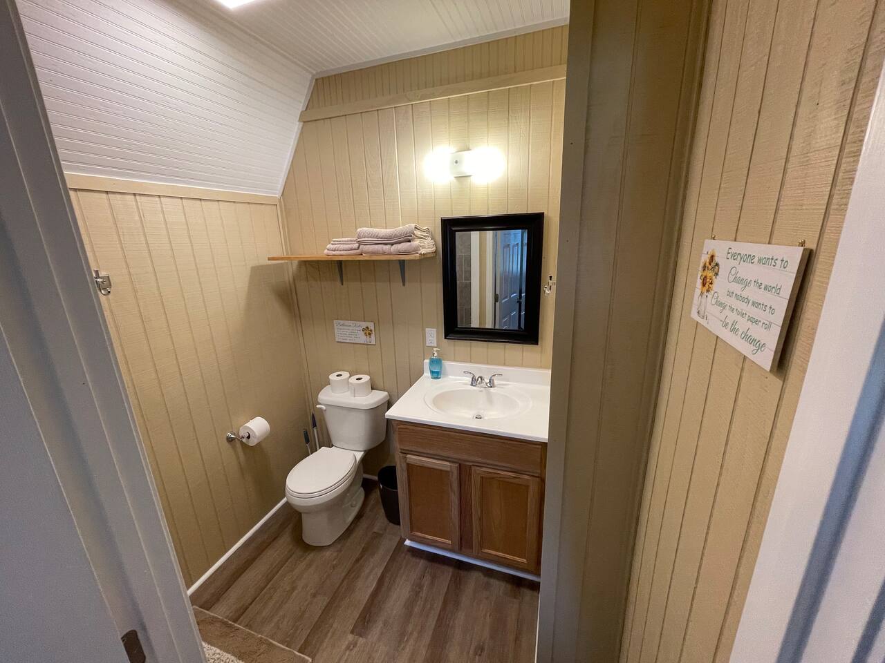 Rural Getaway. Sleeps 2, Near Paul B State Park
