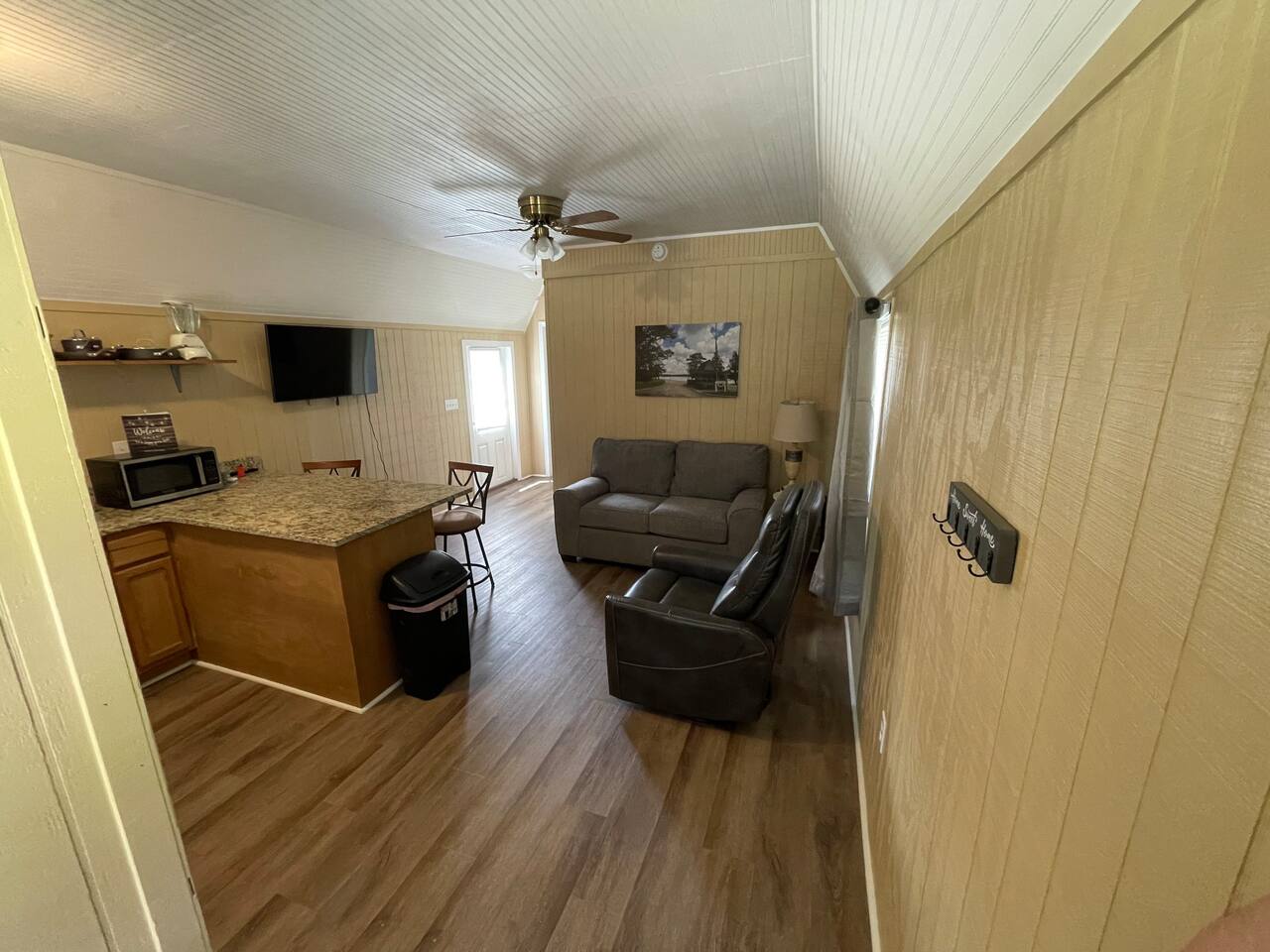 Rural Getaway. Sleeps 2, Near Paul B State Park
