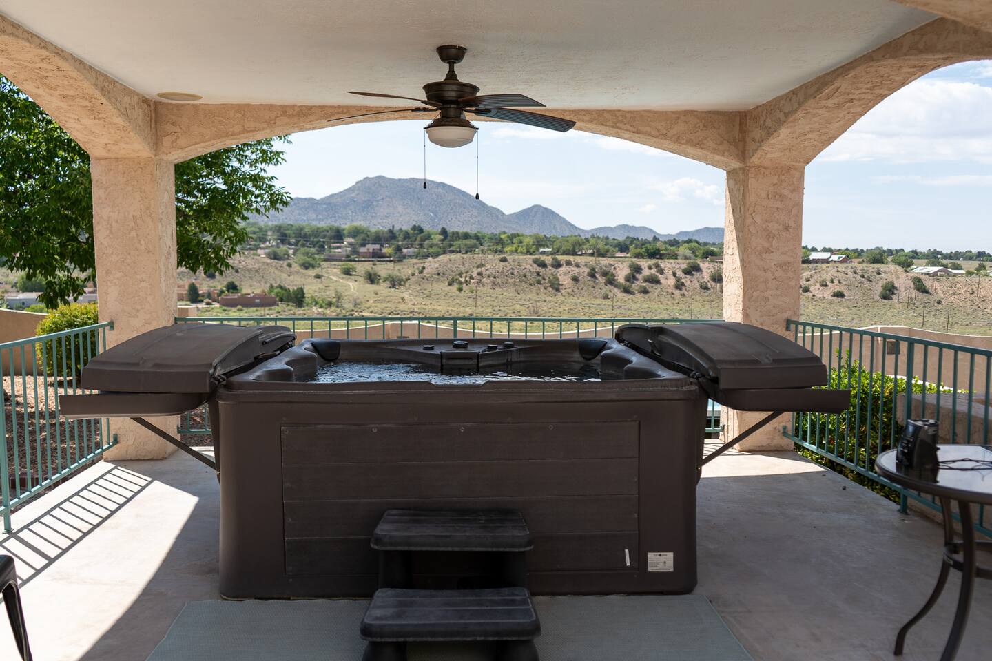 》3800ft Pool Hot Tub Sleep 18 & Mtn Views Billiard
