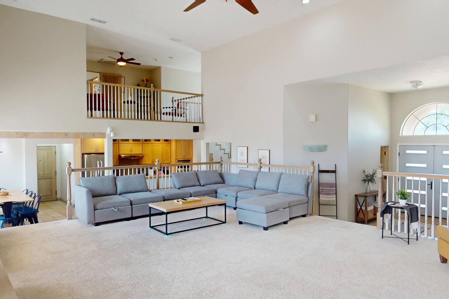 》3800ft Pool Hot Tub Sleep 18 & Mtn Views Billiard
