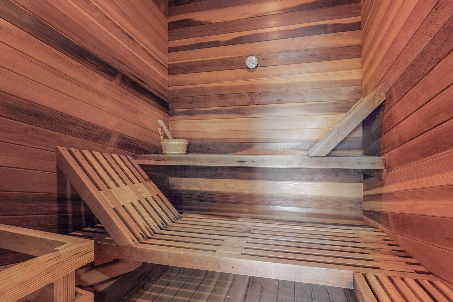 Heated Pool, Hot Tub, Sauna & Foosball Fun