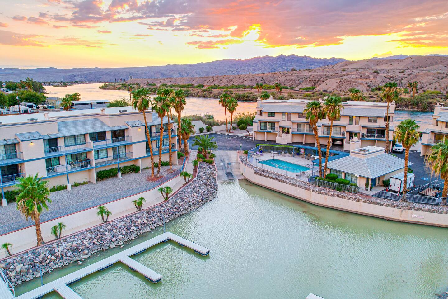 Riverfront w/ Private Dock and Marina | Sleeps 8