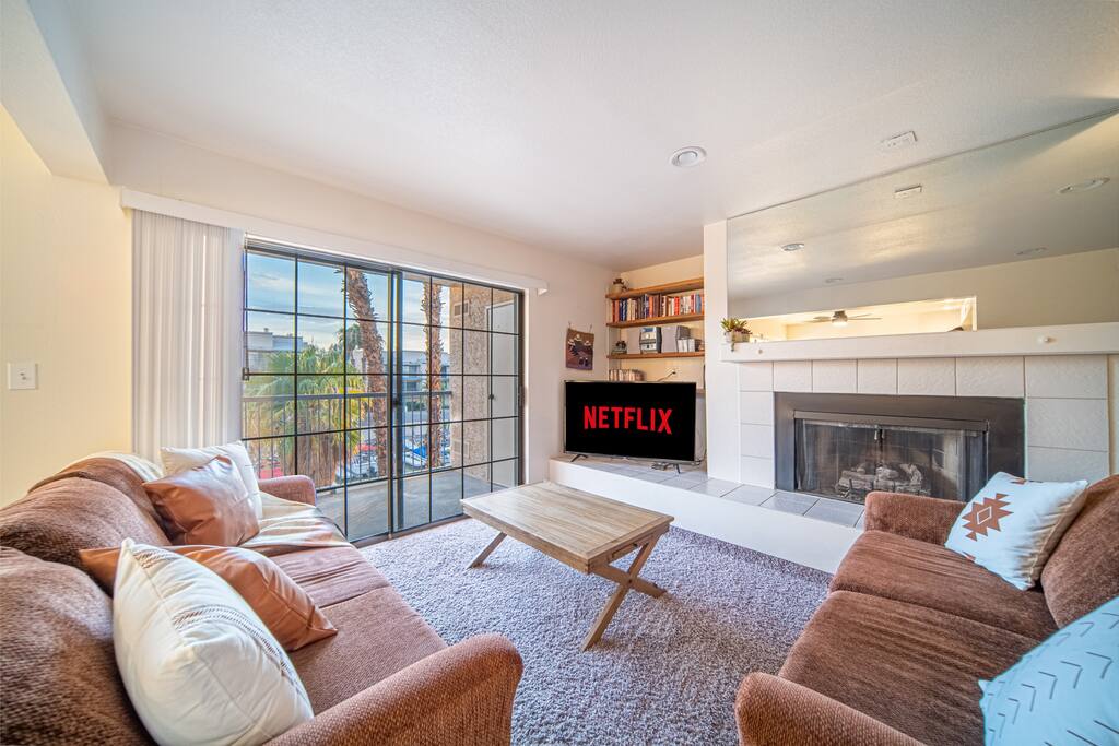 Riverfront w/ Private Dock and Marina | Sleeps 8