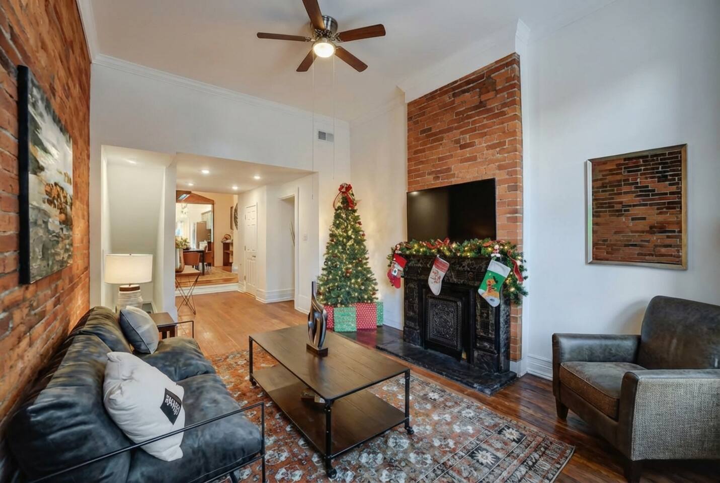 Historic Brownstone-Mt Adams-Perf for Weddings! — Cincinnati — vacation rental