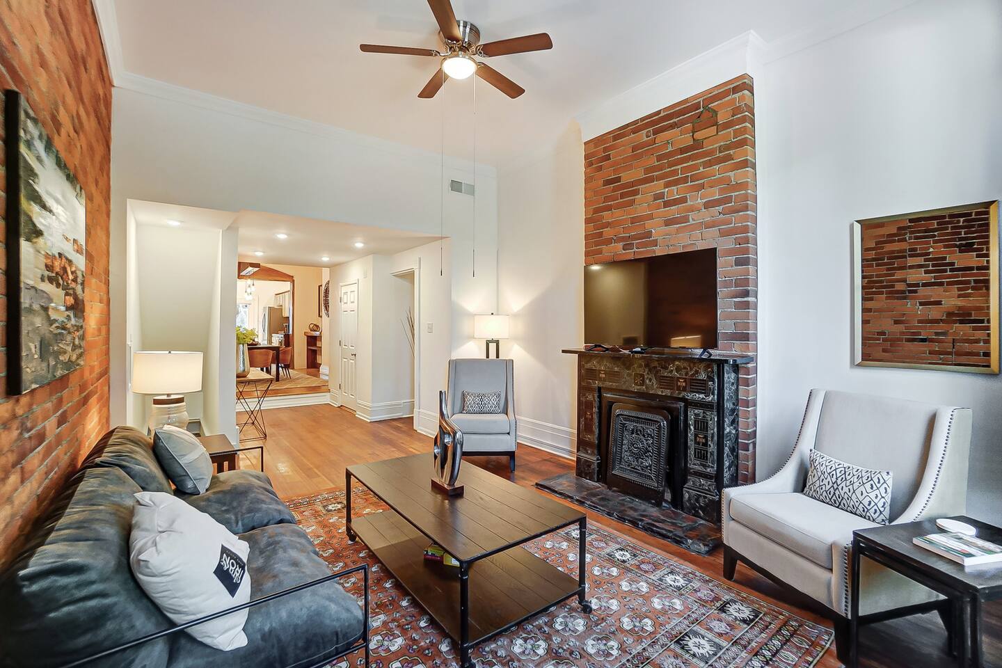 Historic Brownstone-Mt Adams-Perf for Weddings!