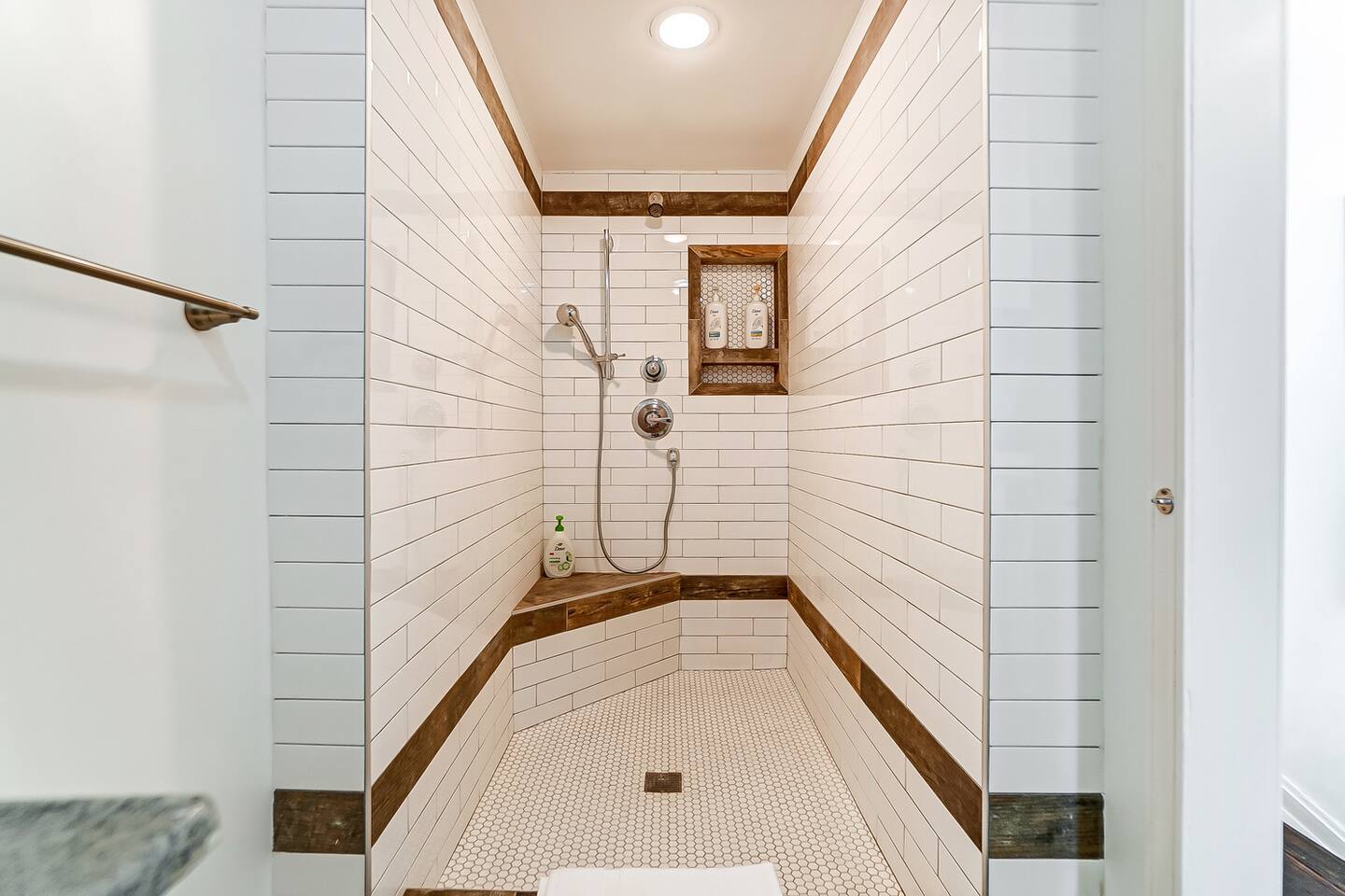 Historic Brownstone-Mt Adams-Perf for Weddings!