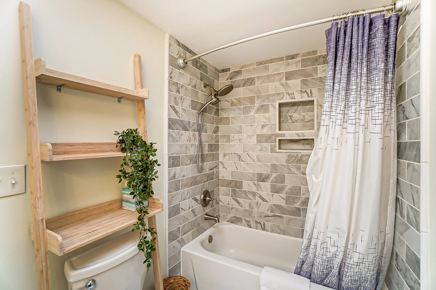 Very Walkable 2 all Oakley/HP-Firepit-Pet Friendly