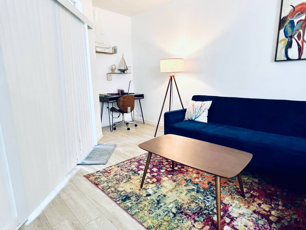 o STUNNING CONDO MINUTES FROM GORGEOUS BEACHES o