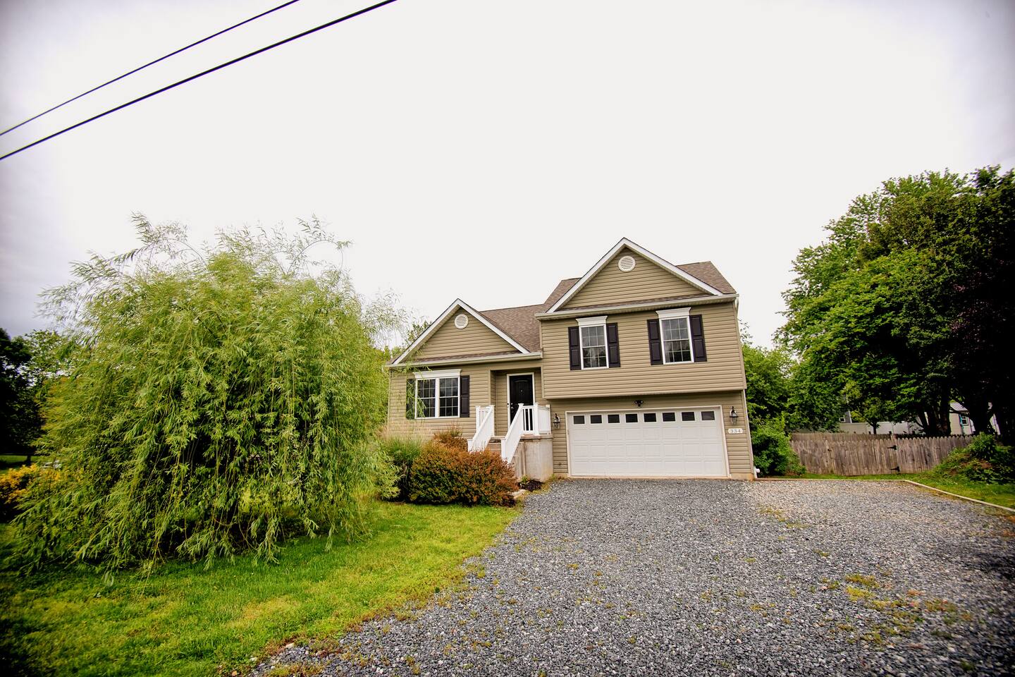 Relax on Kent Island in 3 Bedroom Home w/Waterview - Holiday Home