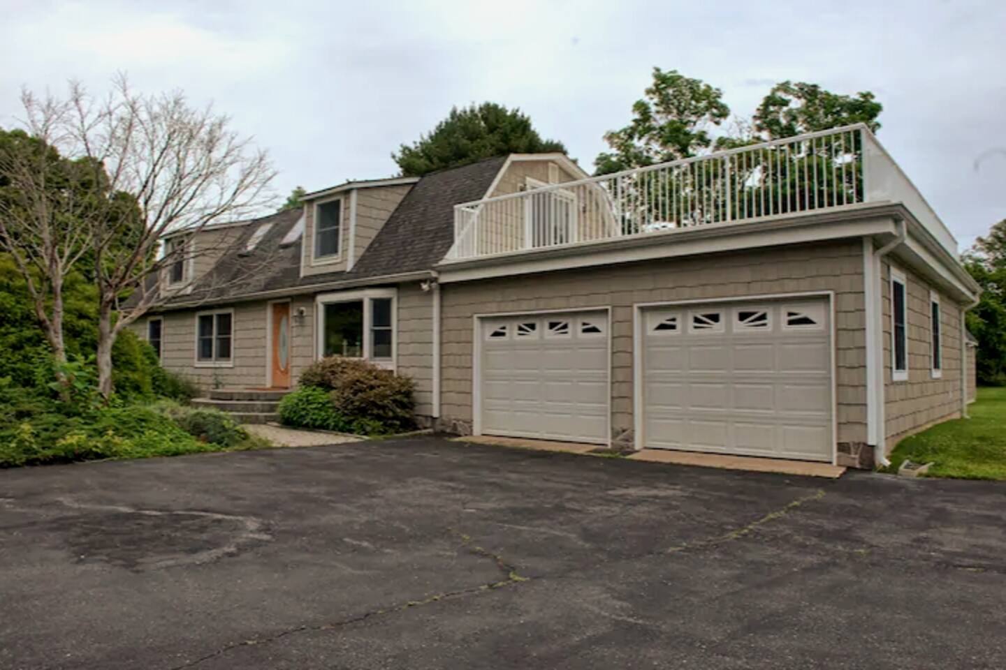 ❤️Charming Coastal/Country Home w/3 Acres & Sauna!❤️