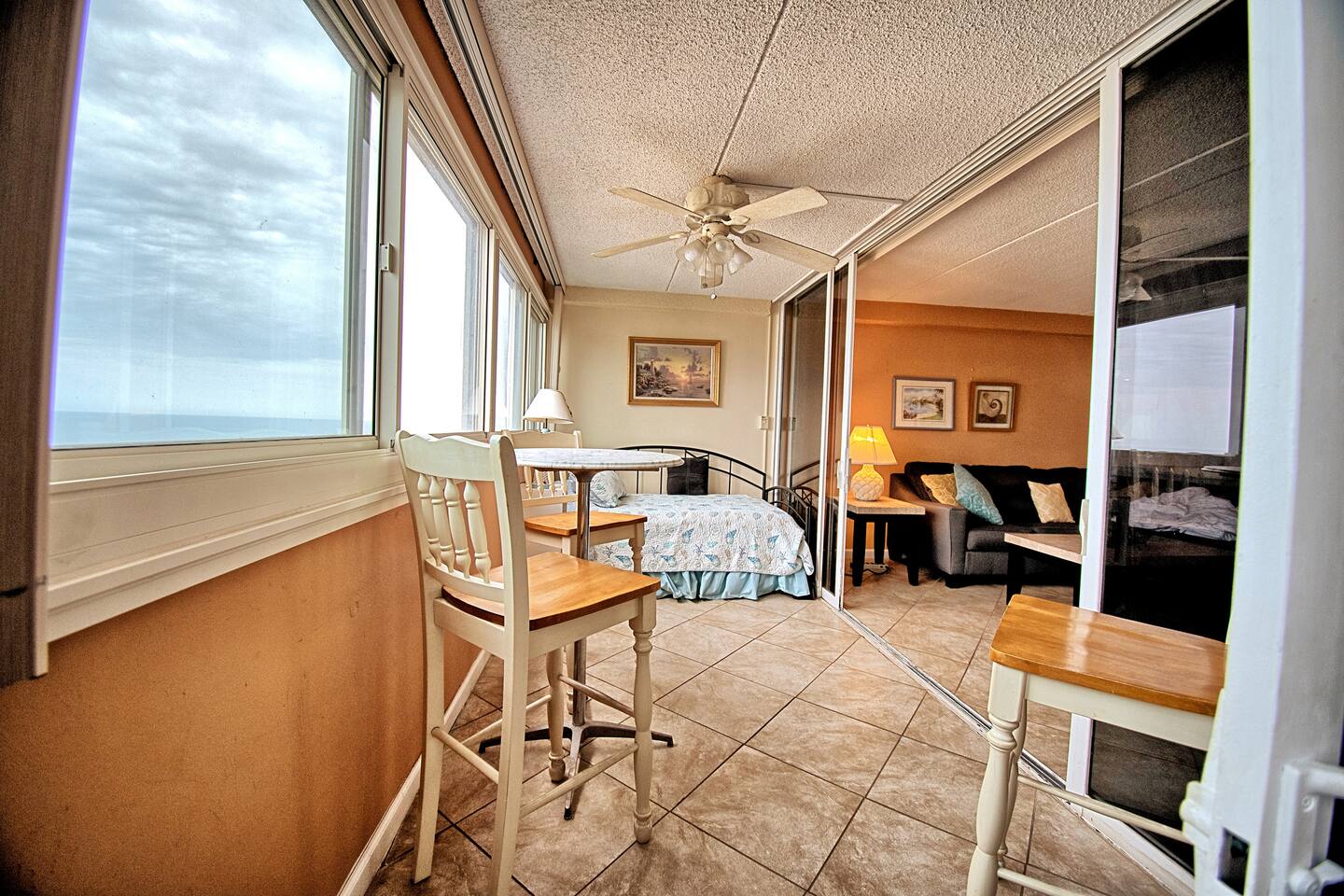🏖 *Ocean *Ocean *Ocean* 🏖 Beautiful Condo!!