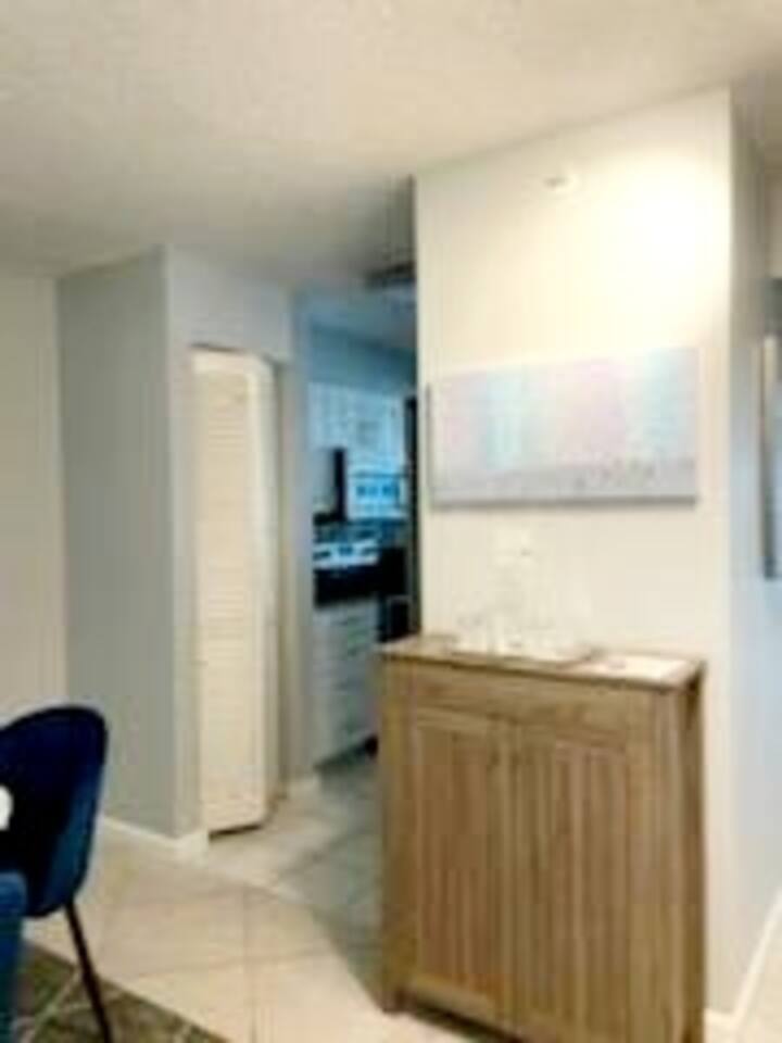 Quiet direct oceanfront 2 bed 2 bath condo w/pool