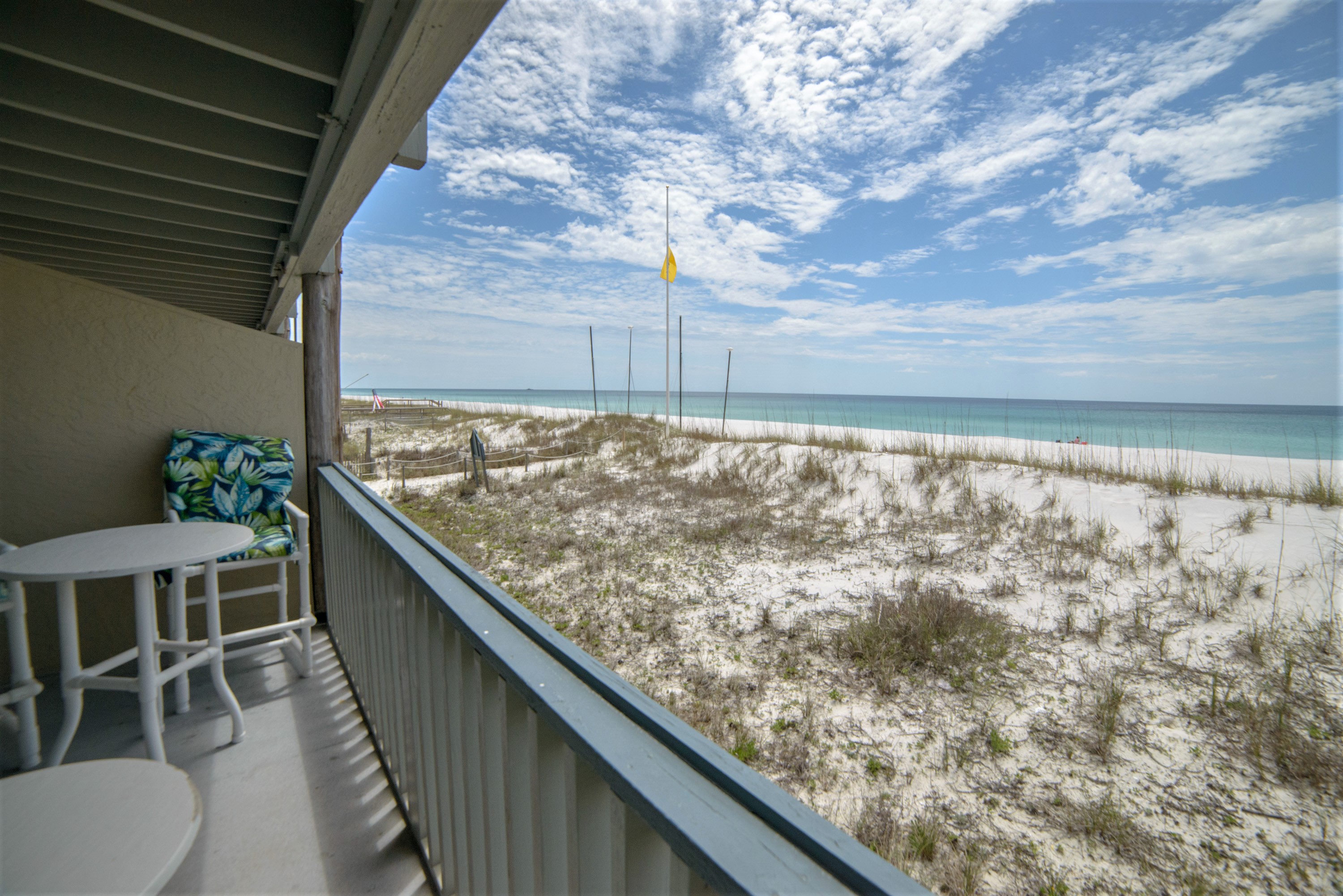 Sunswept 102-Beachfront 1br with Beautiful Views