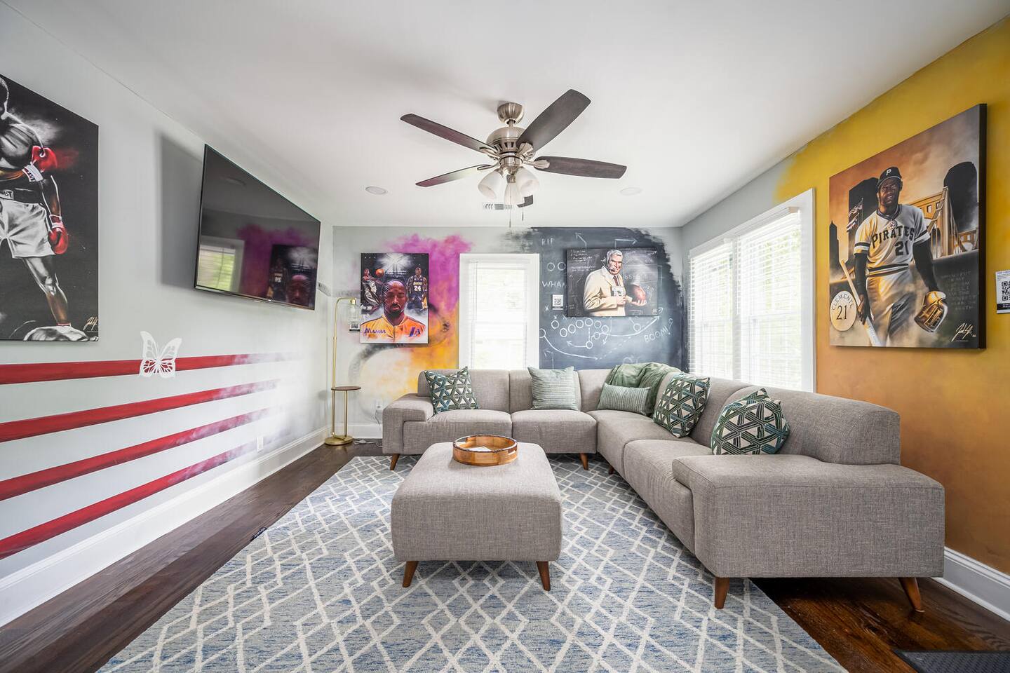 Luxury Sports Art Gallery - 15 mins to ATL Battery — Marietta — vacation rental