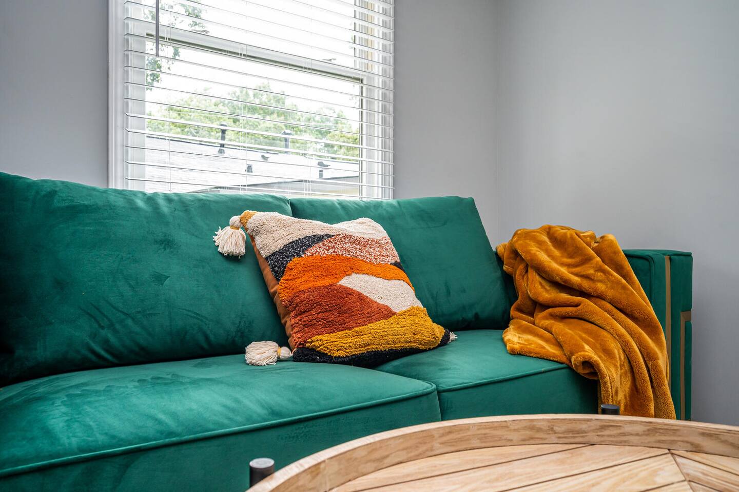 Unwind in a Modern Suite near Marietta Square