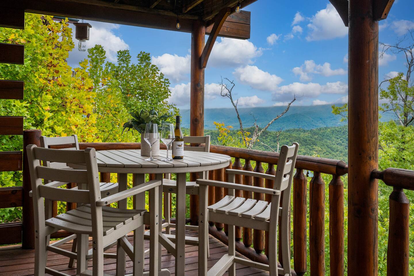 Panoramic View Cabin with Hot Tub