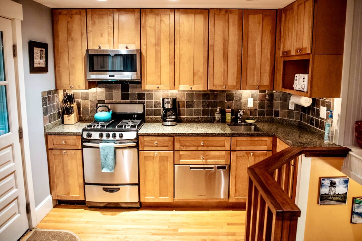 Stylish Dog-Friendly Condo - West End on Comm St